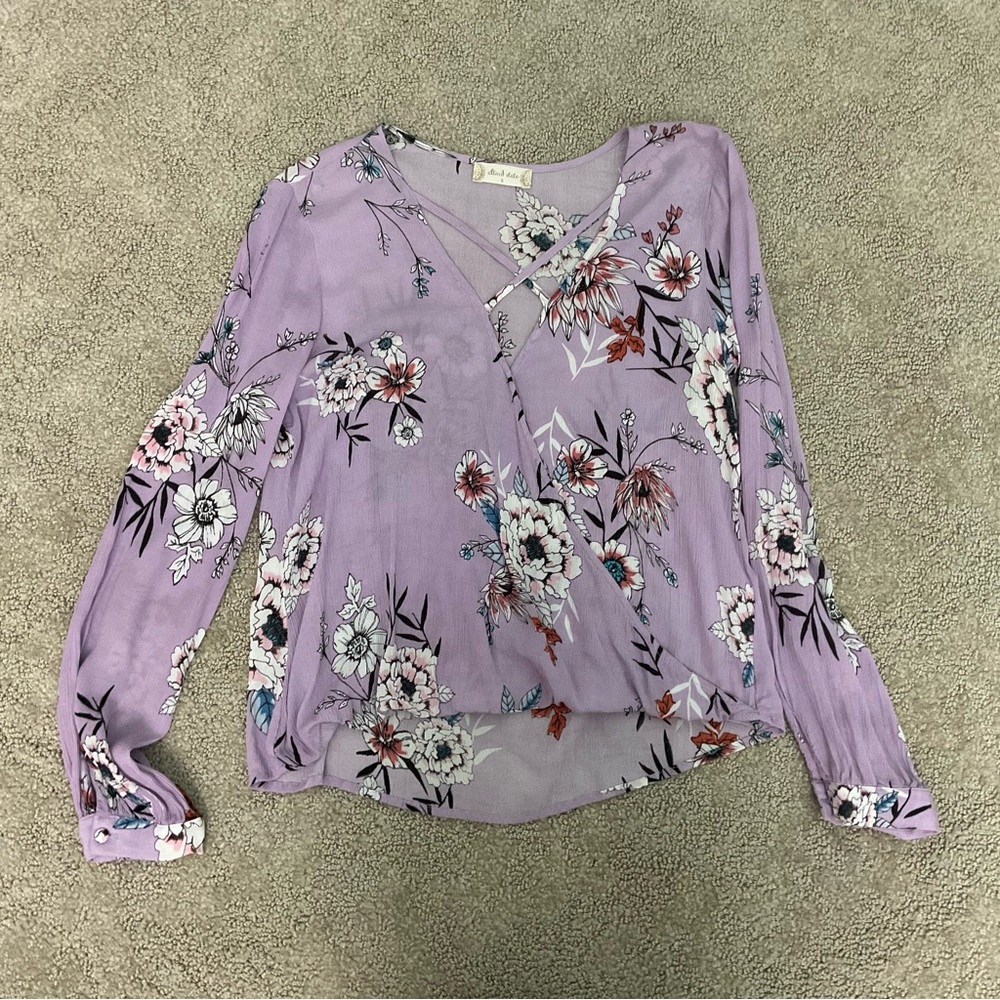 Altar'd State Lilac Faux Wrap Floral Long Sleeve Top Size Small Spring